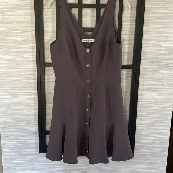 Amanda Uprichard Dresses & Skirts - Amanda Uprichard Gray V-neck snap front short dress with peplum flounce bottom s